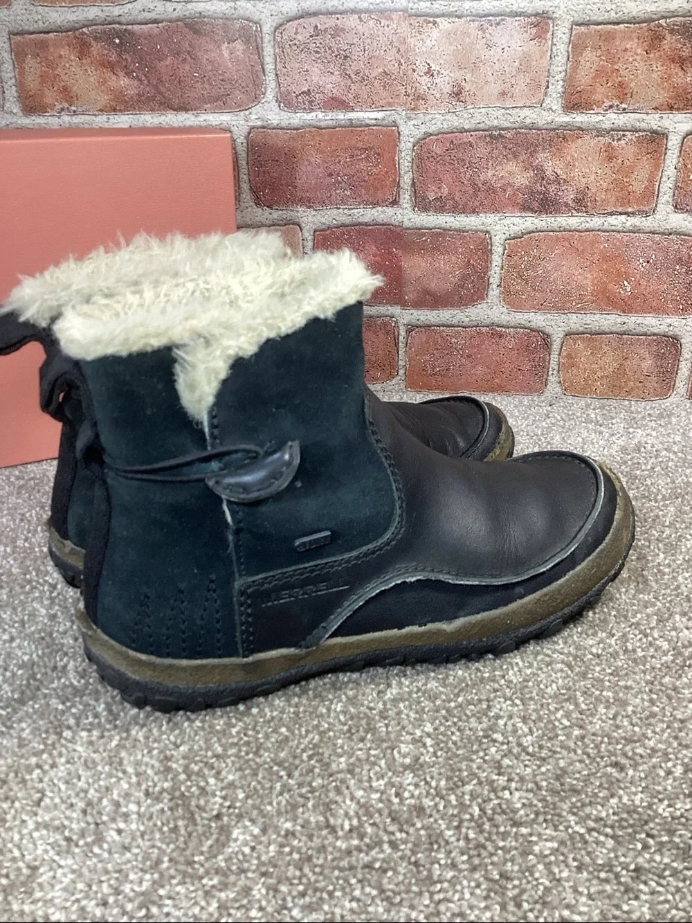 Merrell Tremblant Womens pull on Polar winter boots size 7.5